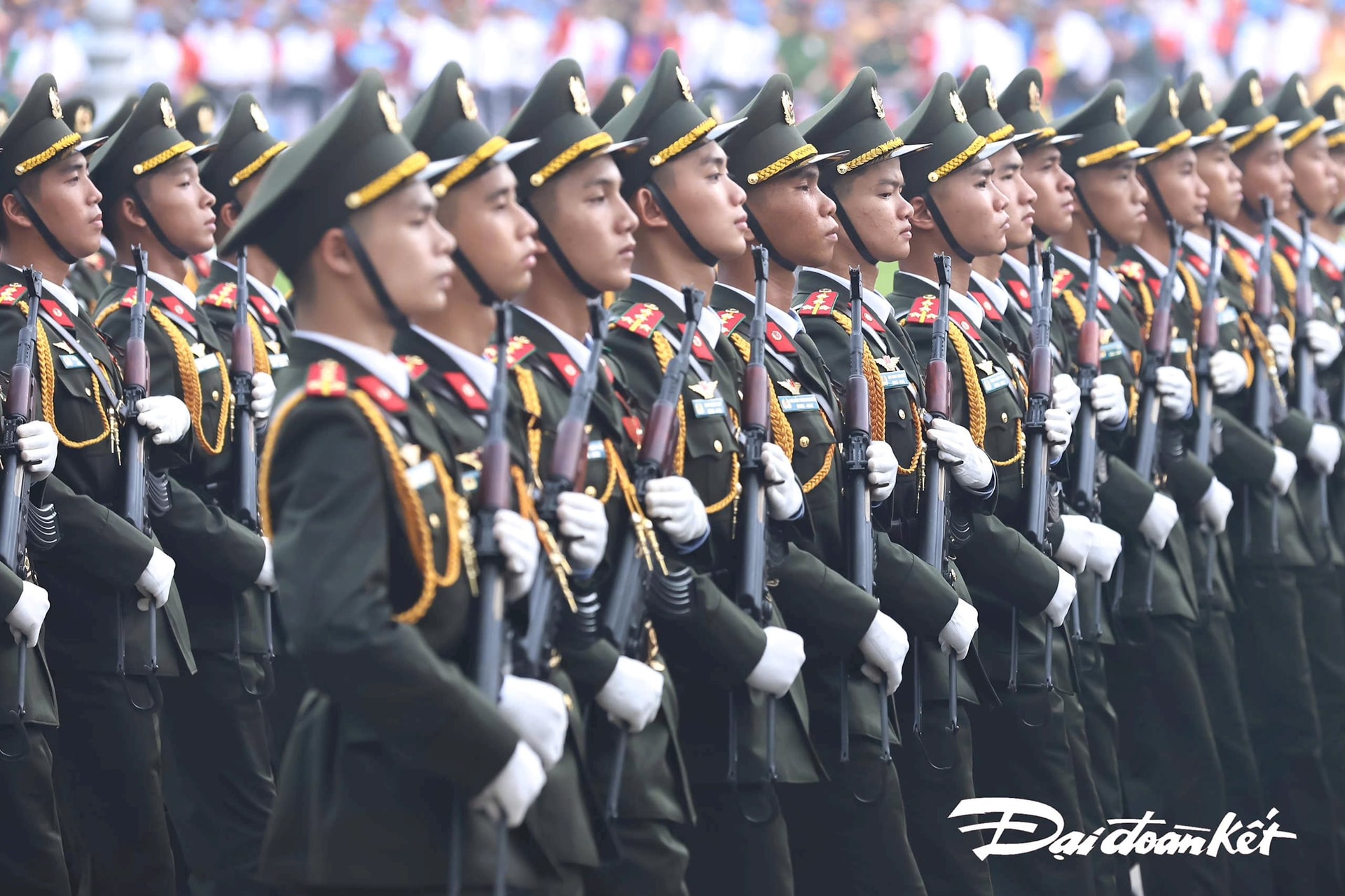 gen-h-An ninh nhân dân 2