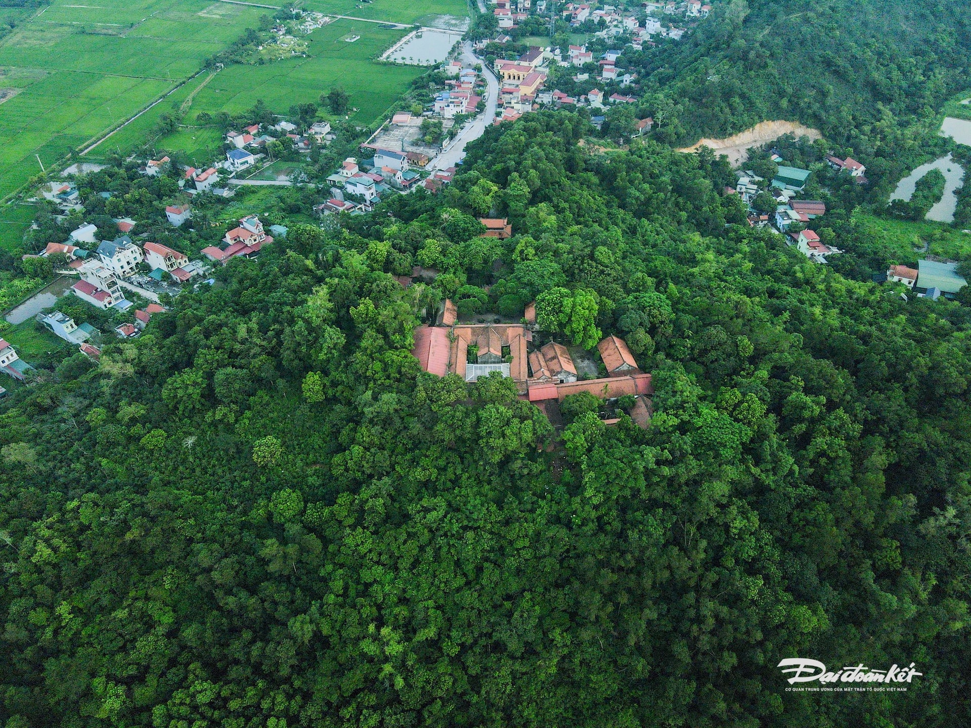 dji_fly_20250812_181054_134_1756877072991_photo.jpg