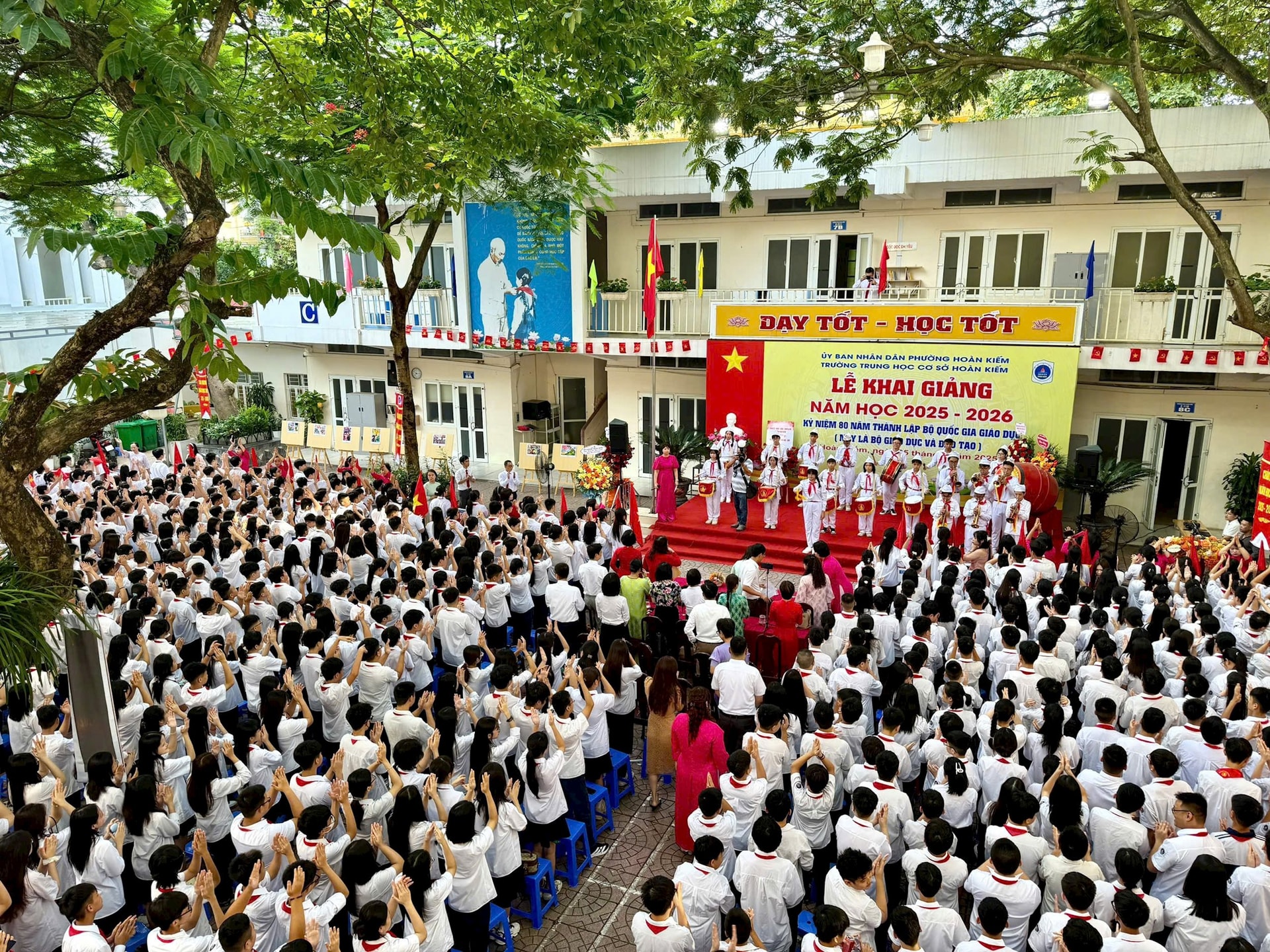 hoàn kiếm