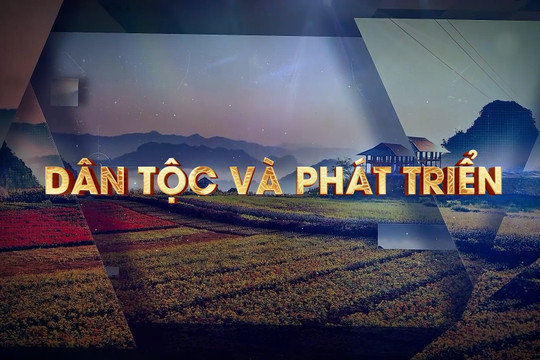 Dân tộc và phát triển