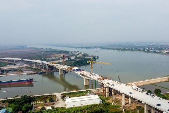 Hợp long cầu vượt sông Đáy, nối Ninh Bình-Nam Định