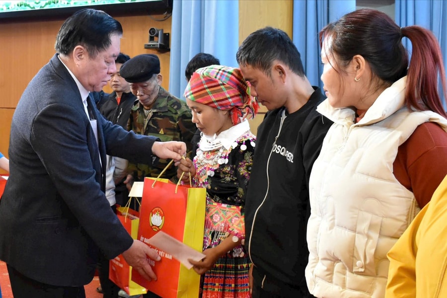 Image hình ảnh hình ảnh hình ảnh hình ảnh hình ảnh hình ảnh hình ảnh Nguyễn Trọng Nghĩa - Tin tức, hình ảnh, video clip mới nhất về ông Nguyễn Trọng Nghĩa